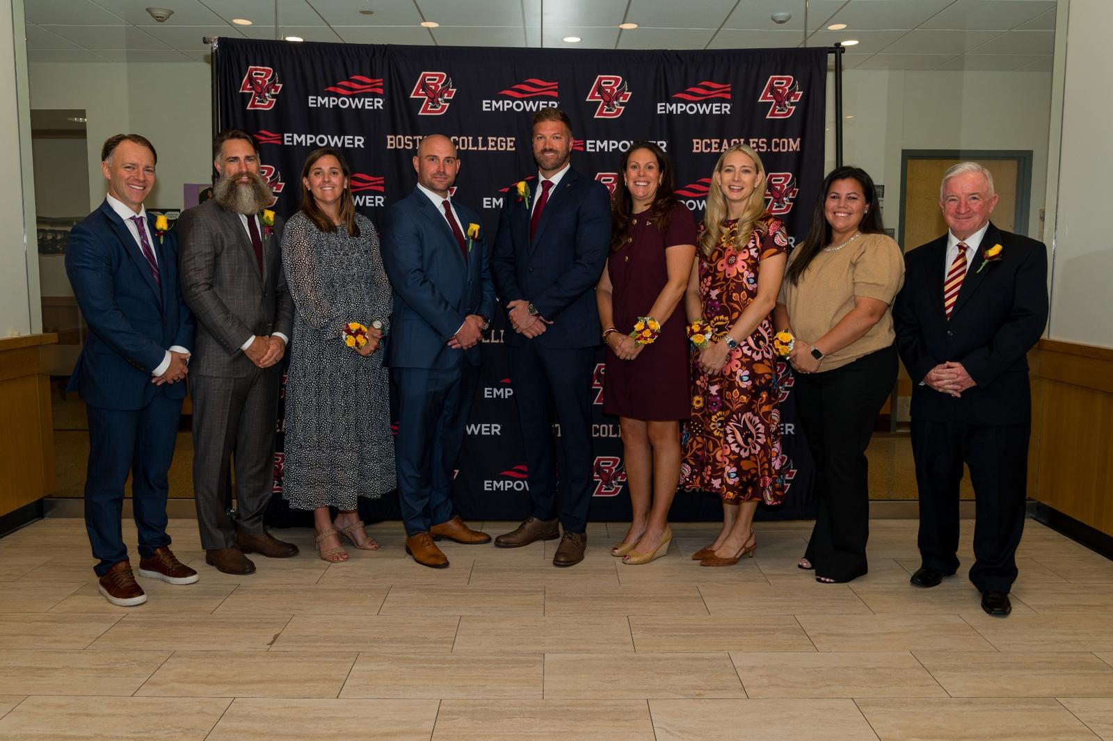 Ten Inducted to Varsity Club Hall of Fame Sunday Afternoon Ten Inducted to Varsity Club Hall of Fame Sunday Afternoon