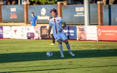 Ask Ekeland with the ball against SMU