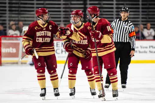 Men's Hockey celebrates Paul Davey goal against UMass