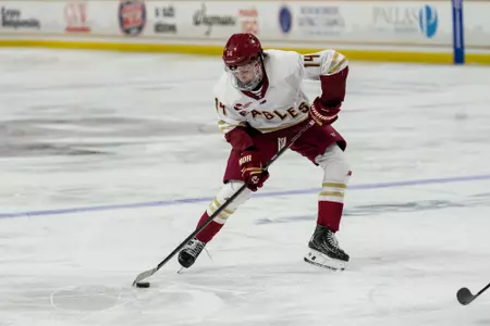 Landan Resendes looking to shoot the puck against Stonehill