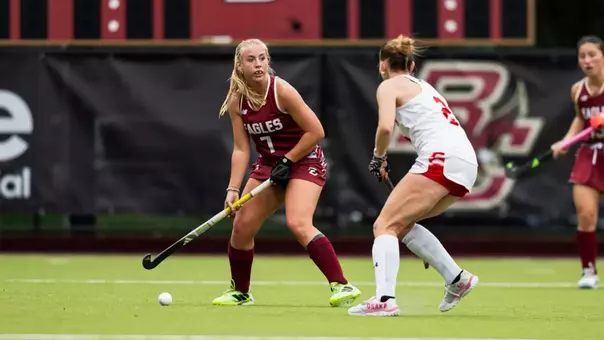 Melea Weber looking for the pass