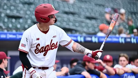 Gunnar Swings A bat