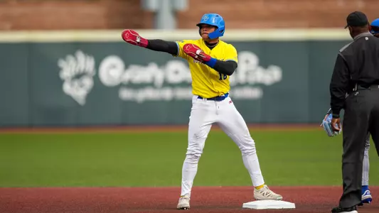 Julio Solier on second base