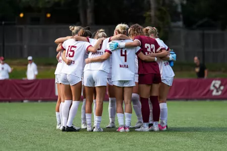 Pregame team huddle vs. Siena