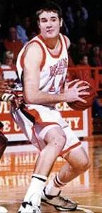 Men's Basketball Team Records 20th Win Image