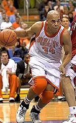 Men's Basketball Falls In OT Image