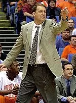 Men's Basketball Wins Sixth Straight Image