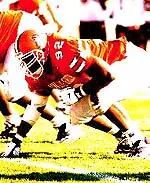 Football Defeats Temple, 42-23 Image