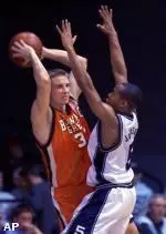 Falcons Fall At Butler, 81-69, Thursday Image