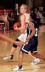 Falcons Win At Toledo, 57-54 Image