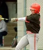 Marist Downs Falcons, 3-1 Image