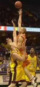 Men's Basketball Hosts Ohio in MAC Tournament Image