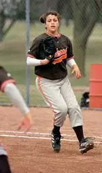 Heimrich's Four-Hitter Helps Falcons Past IPFW, 7-1 Image