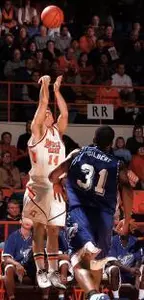 Falcons Fall To CMU In Season Finale, 71-66 Image