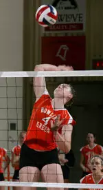 Falcon Volleyball Seizes 16th Consecutive Victory Image