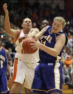 Falcons Answer Delaware's Run, Storm Back for 70-59 Win Image