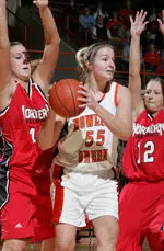 Falcons Remain 25th in <i>USA Today</i>/ESPN Coaches Poll Image