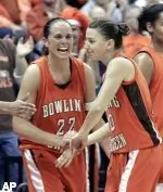 Mann, Achter Help Falcons Post 72-55 Win at Eastern Image