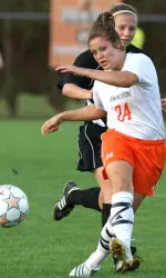 Moran's Late-Game Heroics Lift Falcons Past UT, 2-1 Image