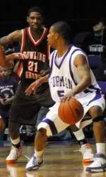 Falcons Head to Oakland for Saturday Action Image