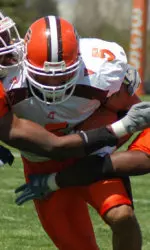 Vrvilo Field Goal Lifts Orange to 16-14 Win Image