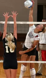 Falcons Come From Behind to Defeat Akron, 3-2 Image