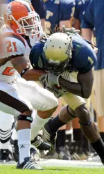 Scheidler and Lewis Named MAC POW Image