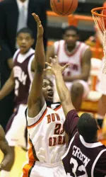 Chris Knight Sparks Falcons In 86-82 MAC-Opening Win Image