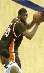 Falcons Roll Into First Place With Win Over Kent State Image