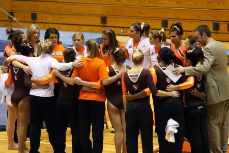 Falcons Face Illinois-Chicago on Saturday Image