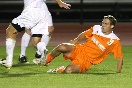 Falcons Fall at Kentucky, 4-1 Image