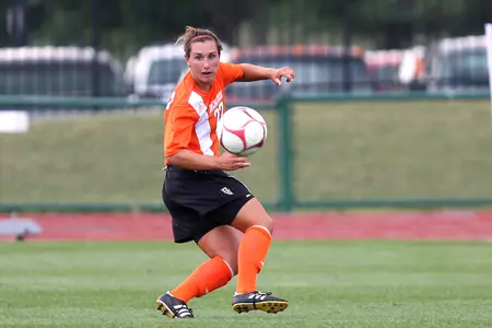 Chippewas Slog Past Falcons, 1-0 Image