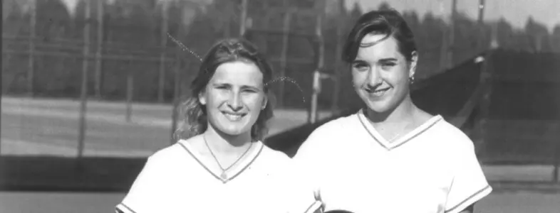 1995 Cindy Mikolajewski Yonker and Patty Bank