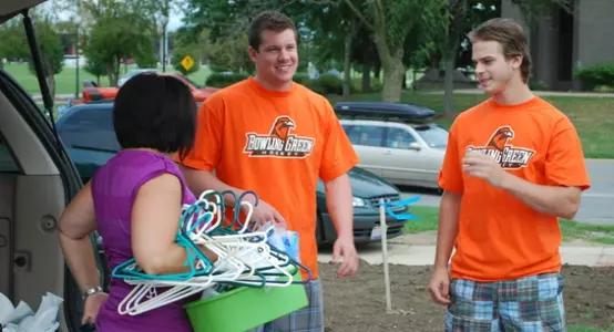 Hockey Freshman Move In 3