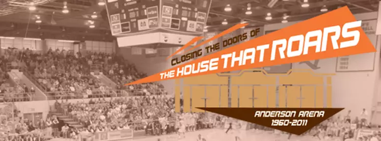 Closing Door Web Image