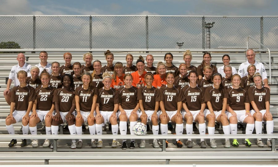 BGSU women's soccer 2011 team photo 900 wide