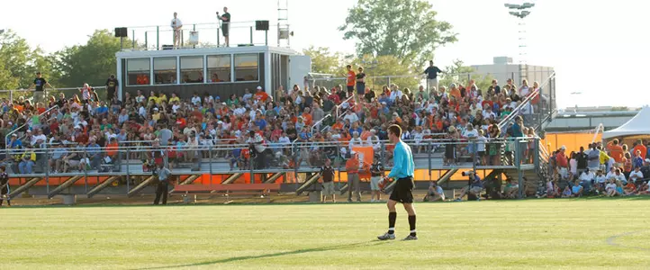 Michael Wiest vs Michigan - large crowd