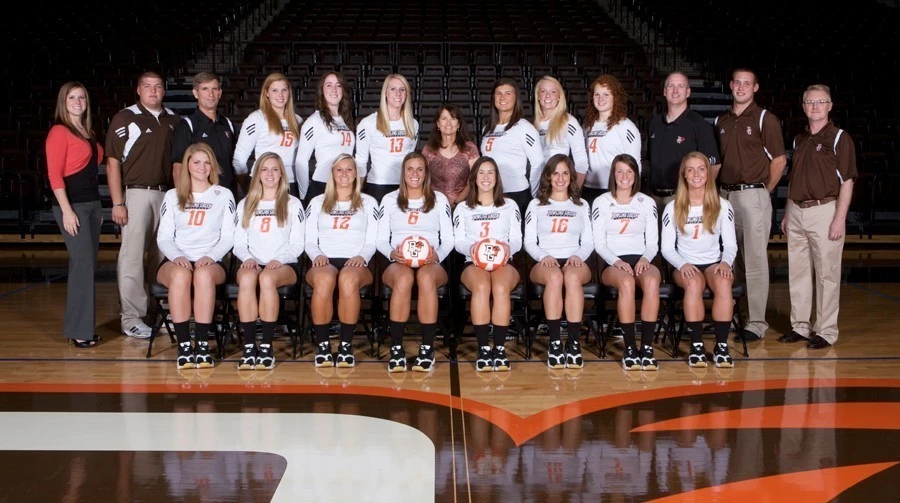 2011 Volleyball Team Photo