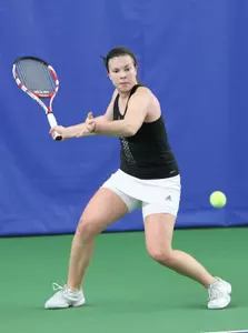 Emily Reuland - Doug Sampson photo - Feb. 4 2011 vs Chicago St