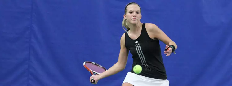 Doug Sampson photo - Feb. 4 2011 vs Chicago St