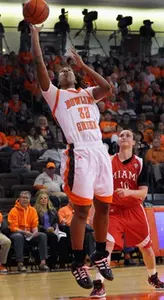 Alexis Rogers - Feb 25 vs Miami - Dave Kielmeyer photo