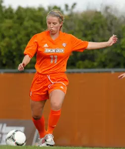 Madeline Wideman v Miami - Bianca Garza photo