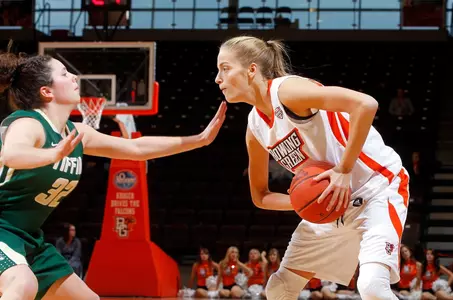 Miriam Justinger v Tiffin - Bianca Garza photo