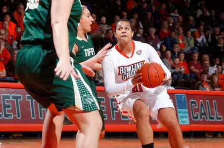 Erica Donovan vs Tiffin - Bianca Garza photo