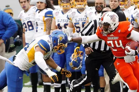 Gates-BooBoo-Military Bowl