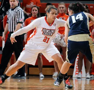 Erica Donovan v Akron - Kielmeyer photo