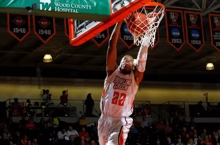 Richaun Holmes dunk vs. Ohio 1