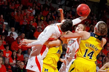 Erica Donovan 760 503 for roster bio