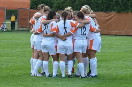 starters-huddle-vs-UIC-1