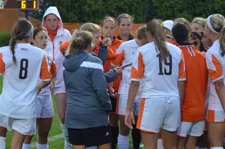 team-huddle-vs-UIC-4